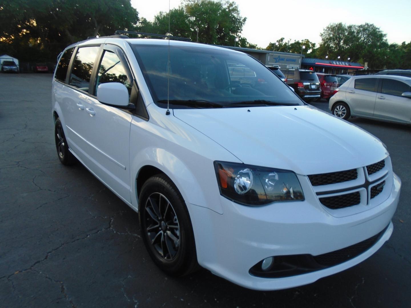 2016 Dodge Grand Caravan R/T (2C4RDGEGXGR) with an 3.6L V6 DOHC 24V engine, 6A transmission, located at 6112 N Florida Avenue, Tampa, FL, 33604, (888) 521-5131, 27.954929, -82.459534 - Photo#2